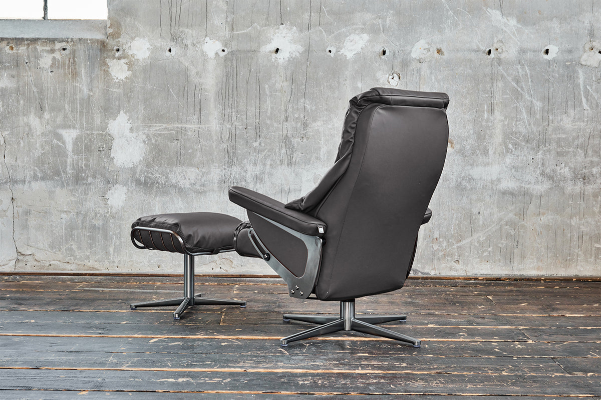 KAWOLA Sessel MODO Relaxsessel drehbar Leder dunkelgrau mit Hocker