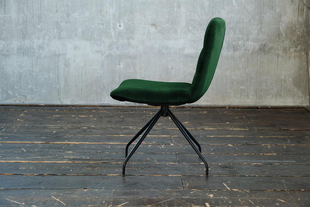 KAWOLA Stuhl NEW CHARME Drehstuhl Esszimmerstuhl Velvet smaragd