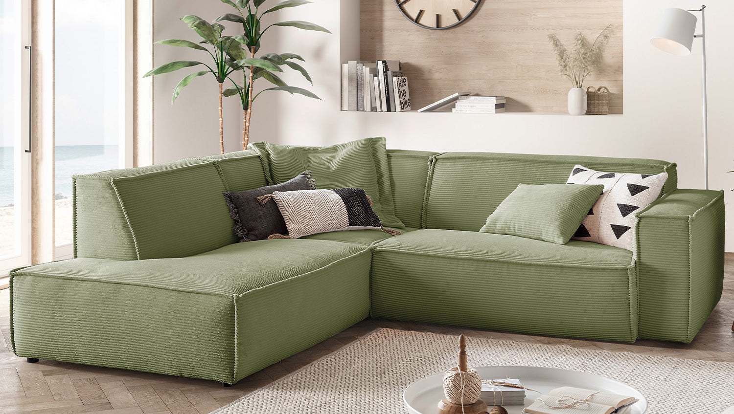 B-Ware KAWOLA Sofa SAMU Ecksofa Cord olivgrün Recamiere links