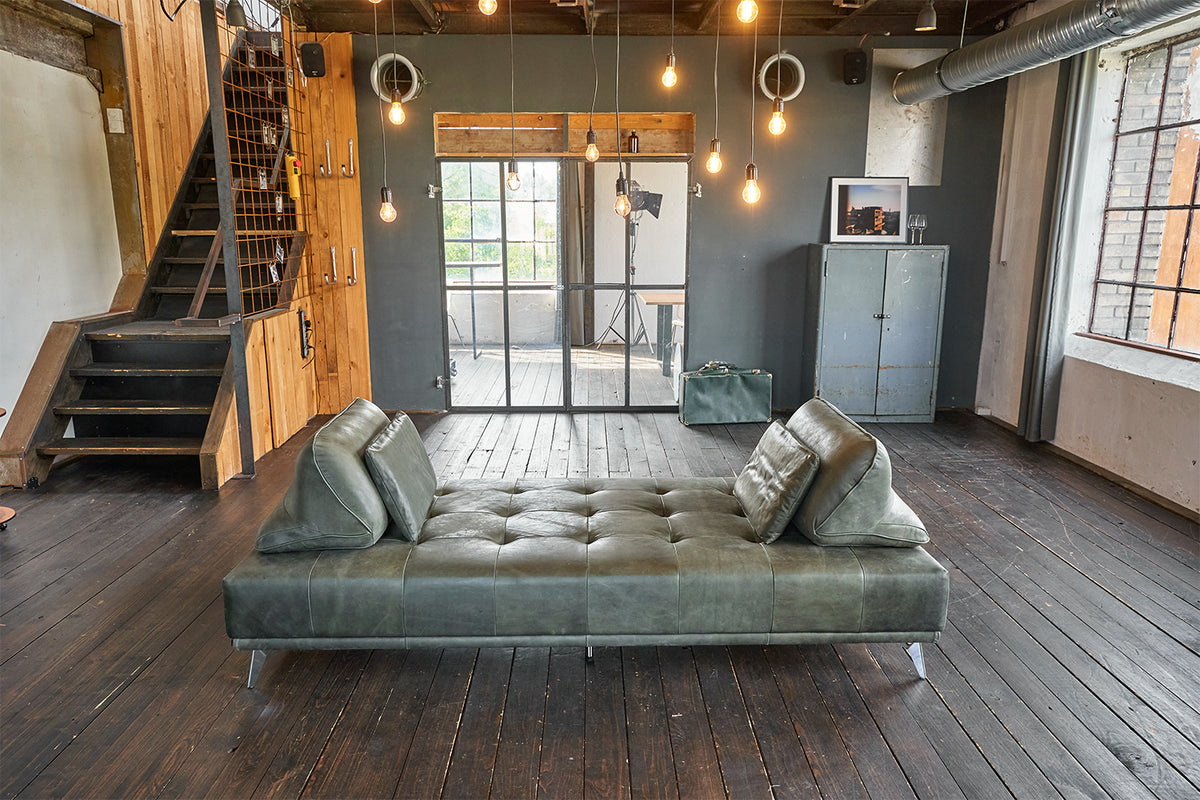 B-Ware KAWOLA Sofa WIOLO Schlafsofa Daybed Leder moosgrün