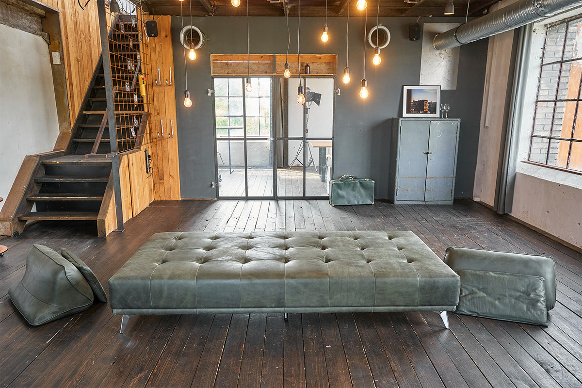 B-Ware KAWOLA Sofa WIOLO Schlafsofa Daybed Leder moosgrün