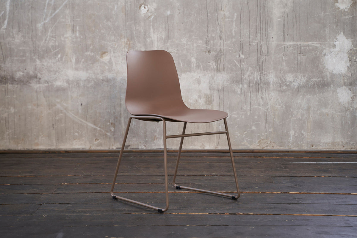 B-Ware KAWOLA Stuhl DENNIS Esszimmerstuhl Kunststoff cognac