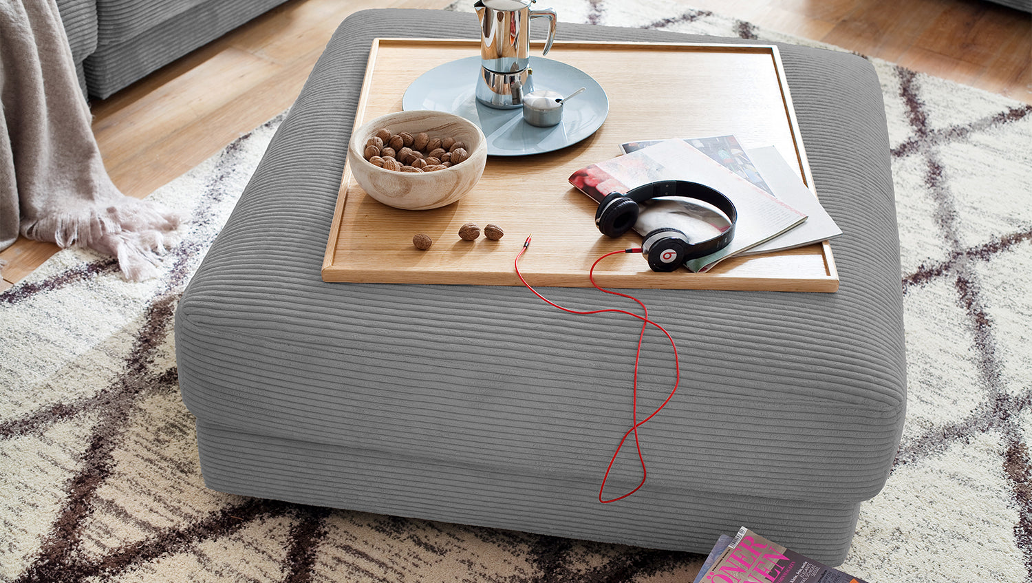 KAWOLA Big Hocker MADELINE Polsterhocker Cord grau