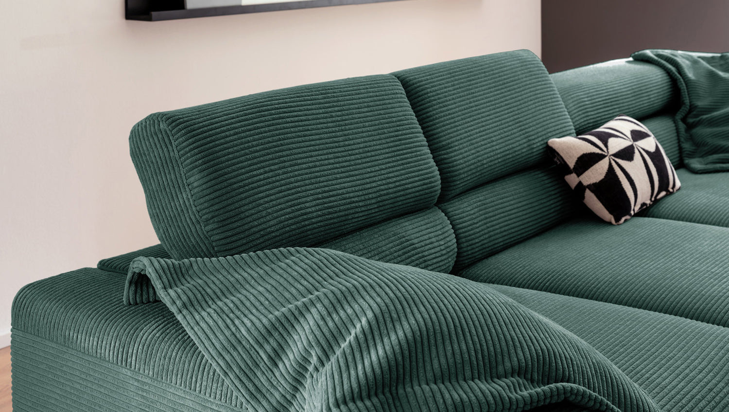 KAWOLA Sofa DELIA Ecksofa Cord smaragd