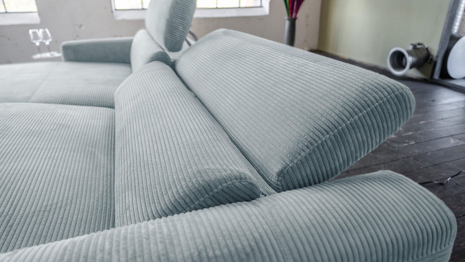 KAWOLA Sofa LAISKA Ecksofa Cord hellblau