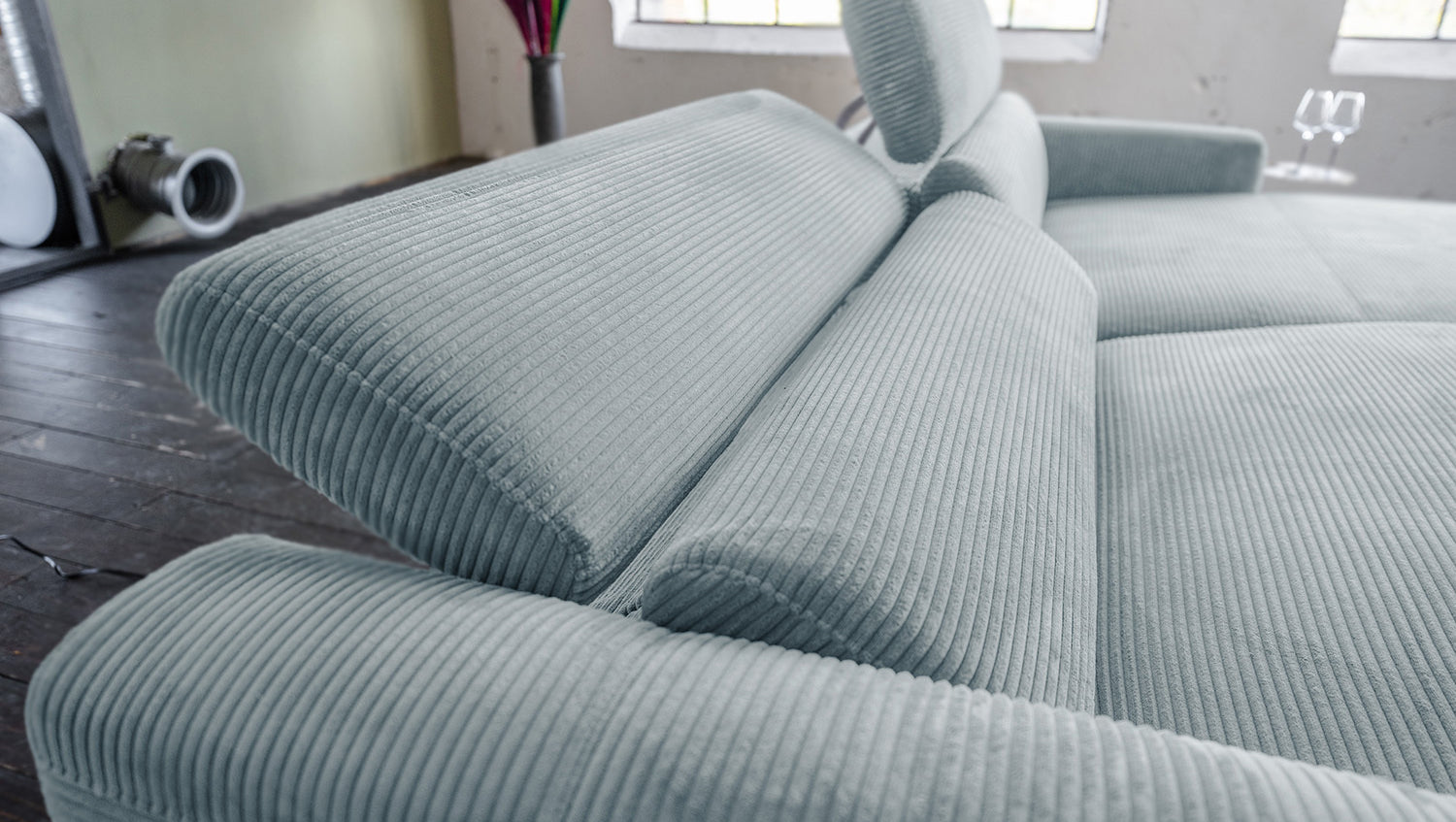 KAWOLA Sofa LAISKA Ecksofa Cord hellblau