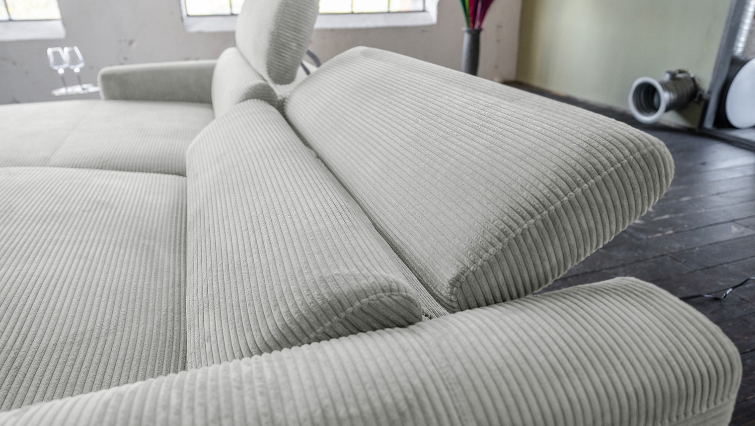 KAWOLA Sofa LAISKA Ecksofa Cord hellgrau
