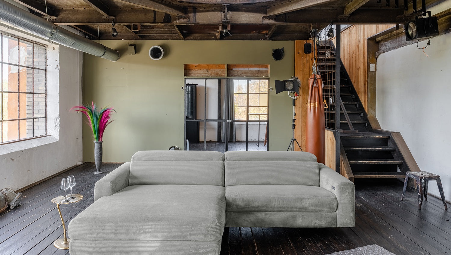 KAWOLA Sofa LAISKA Ecksofa Relaxfunktion teilmotorisch Cord hellgrau