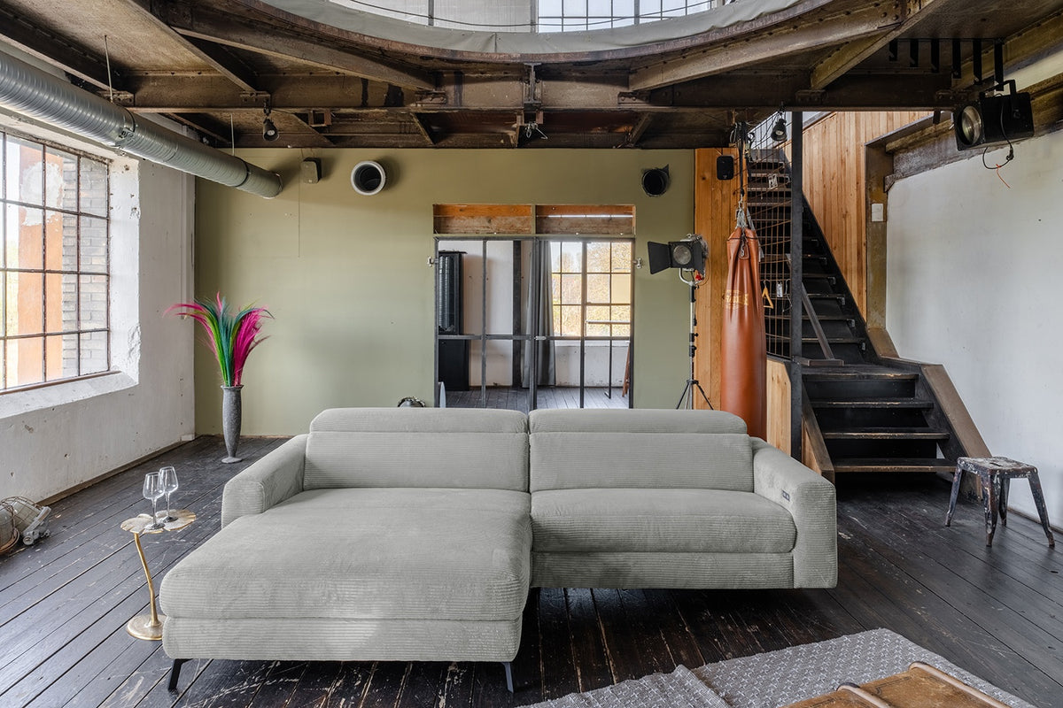 KAWOLA Sofa LAISKA Ecksofa Relaxfunktion teilmotorisch Cord hellgrau