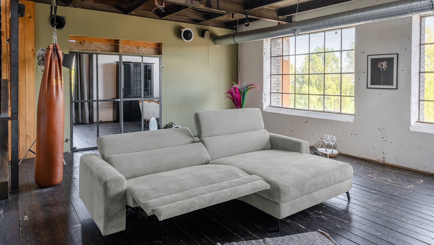 KAWOLA Sofa LAISKA Ecksofa Relaxfunktion teilmotorisch Cord hellgrau