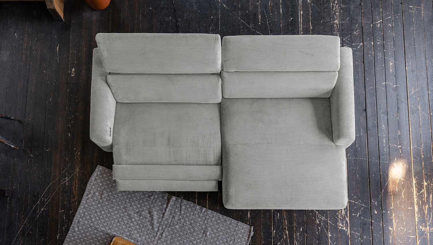 KAWOLA Sofa LAISKA Ecksofa Relaxfunktion teilmotorisch Cord hellgrau