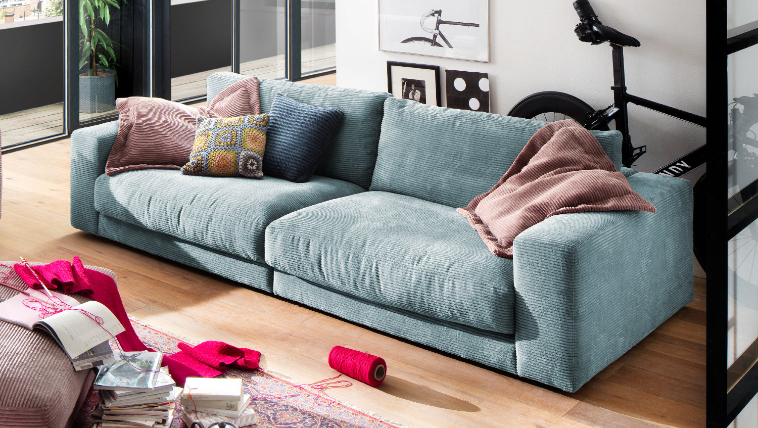 KAWOLA Sofa MADELINE 3-Sitzer Cord hellblau