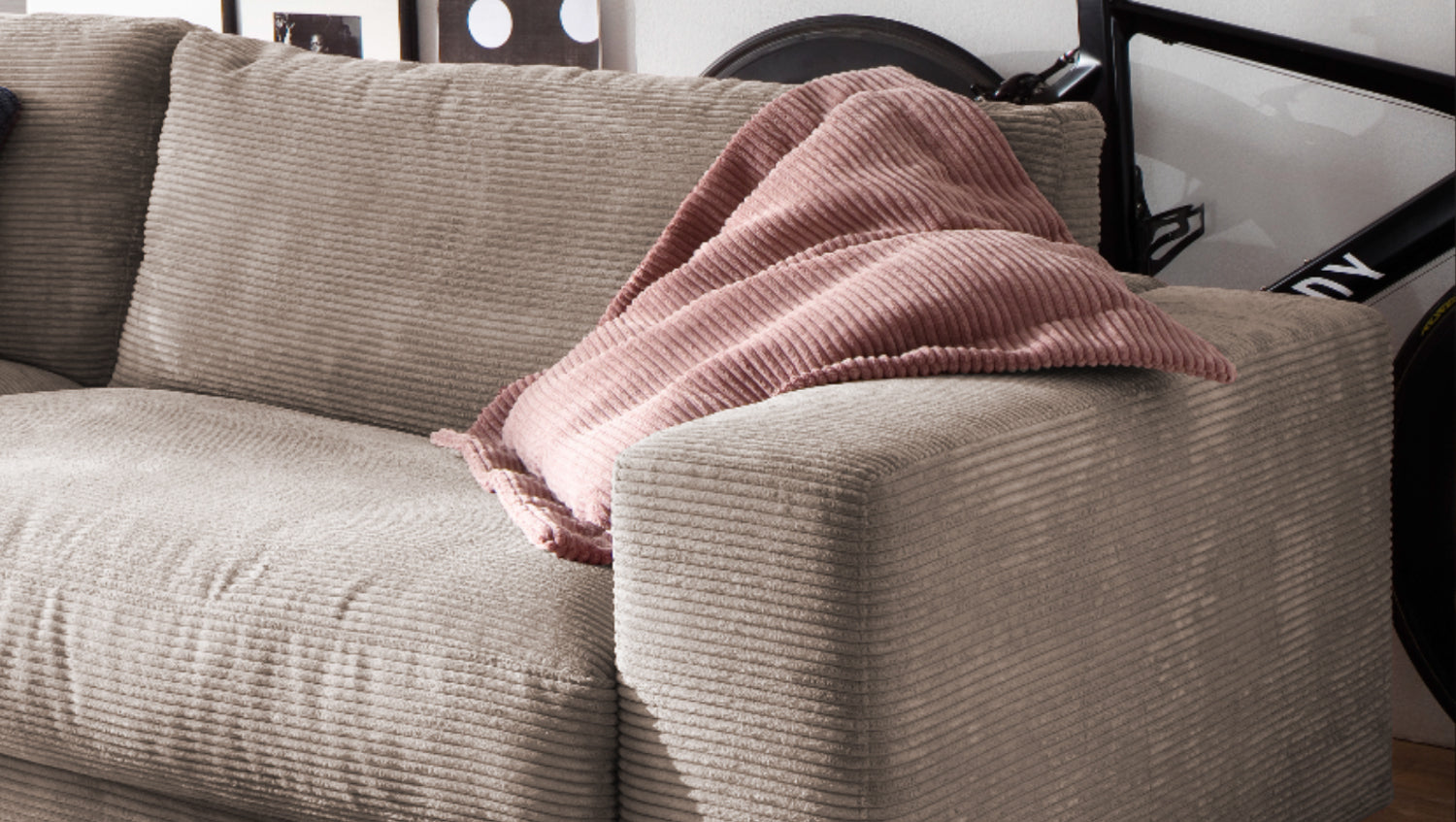 KAWOLA Sofa MADELINE 3-Sitzer Cord taupe