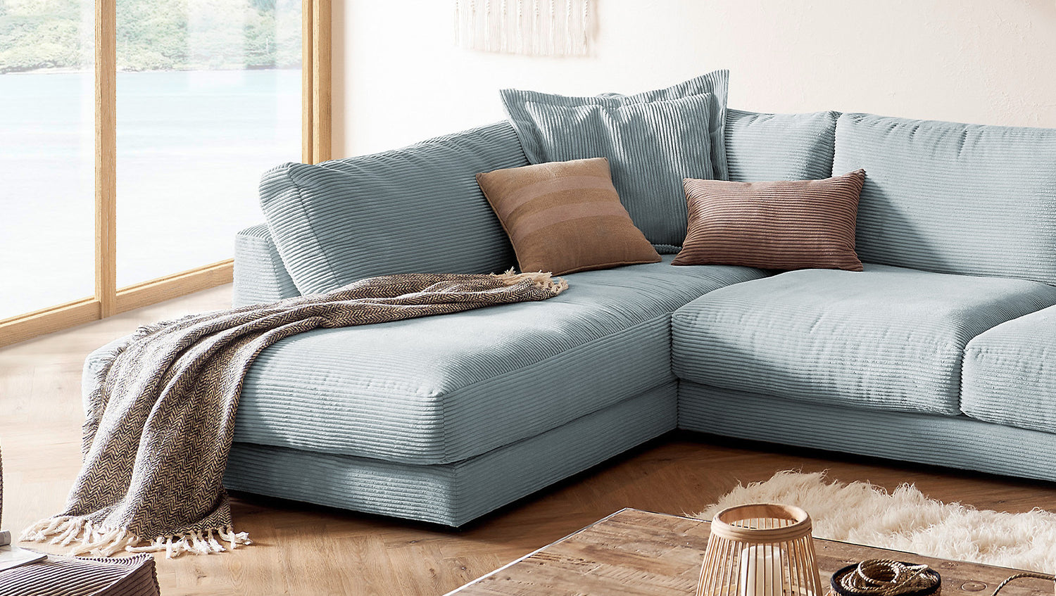 KAWOLA Sofa MADELINE Wohnlandschaft U-Form Cord hellblau