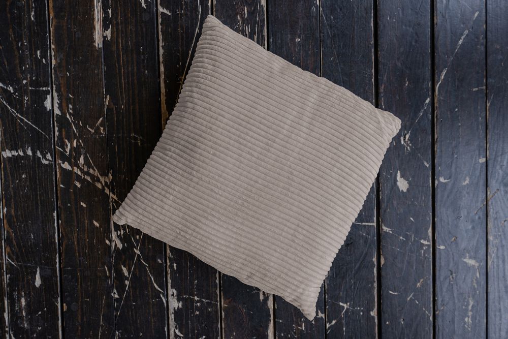 KAWOLA Spitzkissen MADELINE Cord taupe 50x50cm