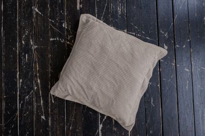 KAWOLA Flatterkissen MADELINE Cord taupe 75x75cm