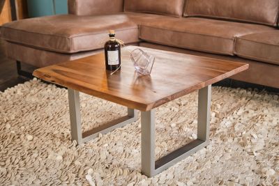 KAWOLA Couchtisch LORE massiv mit Baumkante Fuß silber