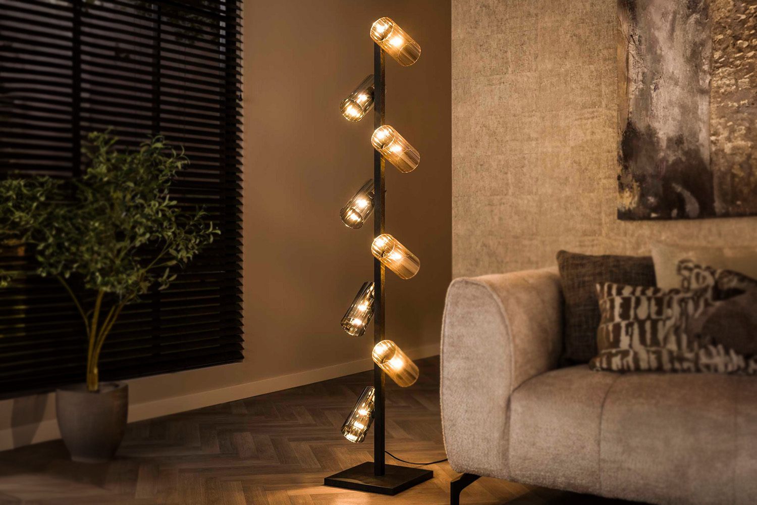 Schwarz Kawola Stehleuchte Mallawi Stehlampe 8-Flammig Glas