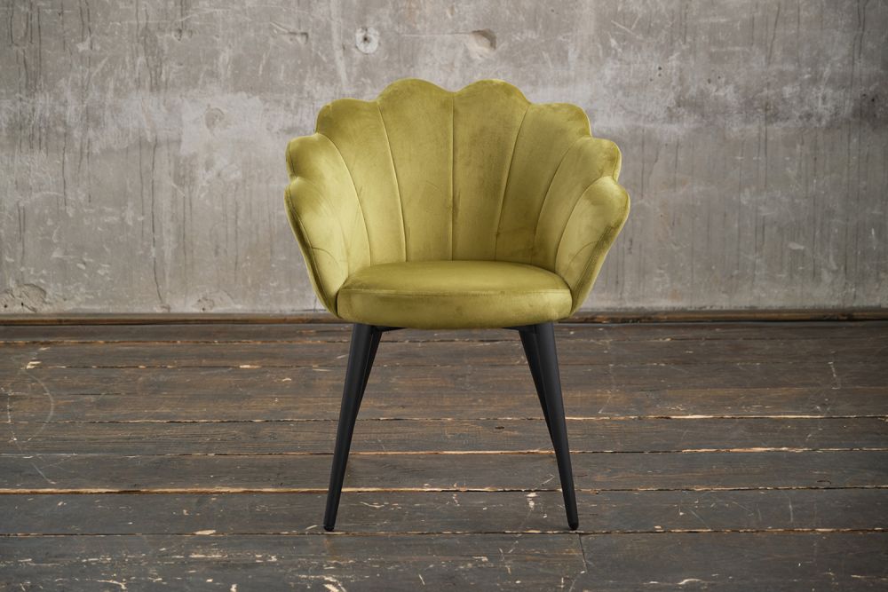 B-Ware KAWOLA Stuhl CARLA Esszimmerstuhl Velvet grün Fuß schwarz